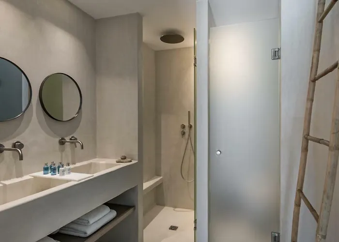 Giacomo By Rocks Estates * Naousa (Paros)