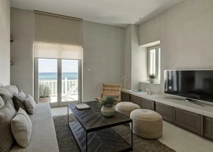 Giacomo By Rocks Estates