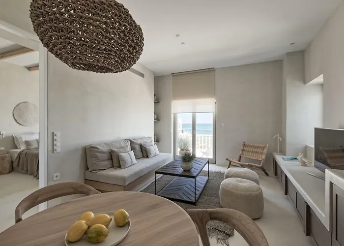 Giacomo By Rocks Estates * Naousa (Paros)